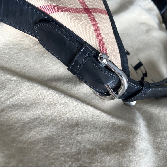 Authentic Burberry Supernova Check Large Larkin Hobo Bag - Picture 4 of 15
